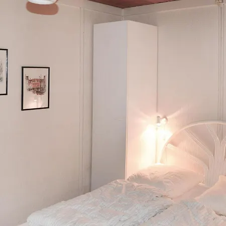 2 Bedroom Awesome Home In Hals בית נופש